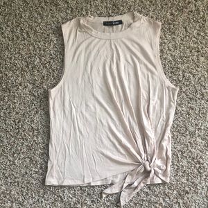 NWOT Sleeveless Knotted Tank